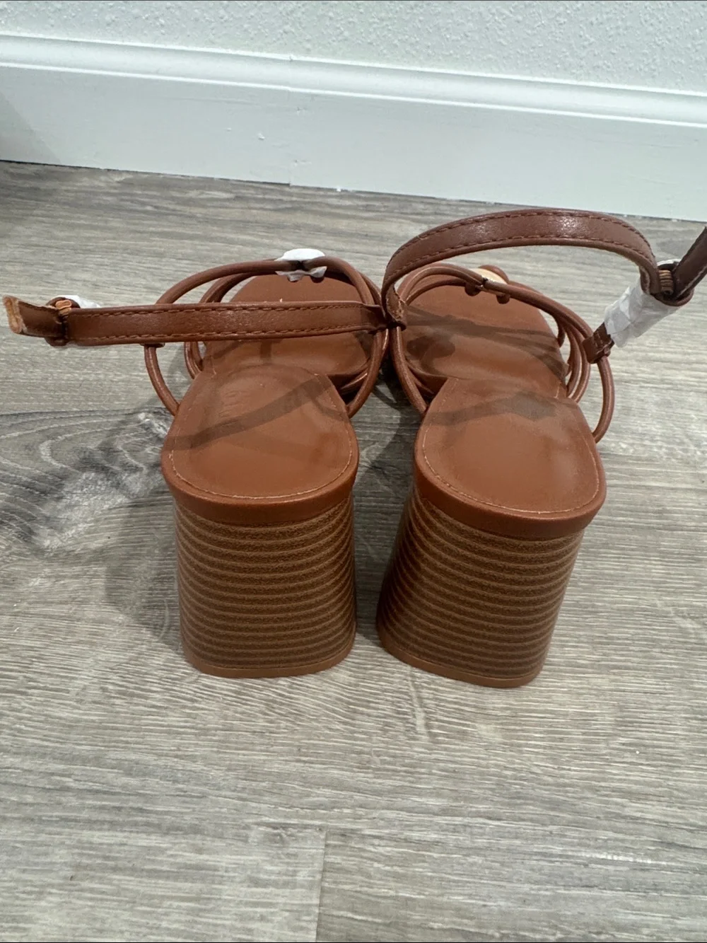 Apt. 9 Tan Knotted Slingback Block Heel Sandals with Gold Accent